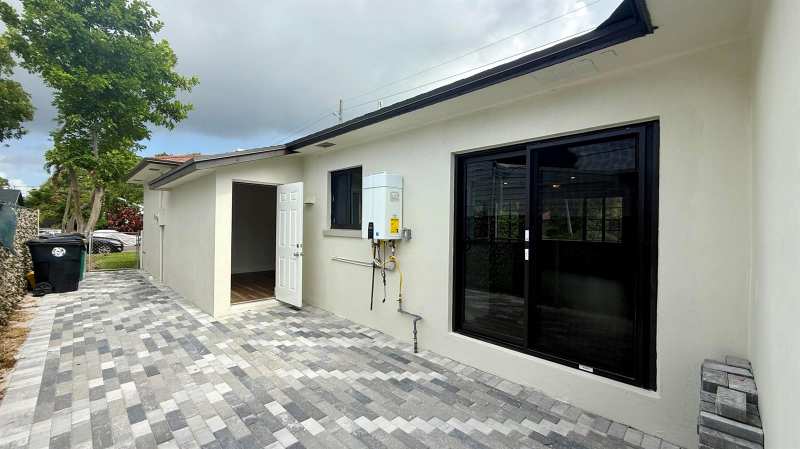 1130 N K Street, FL 33460