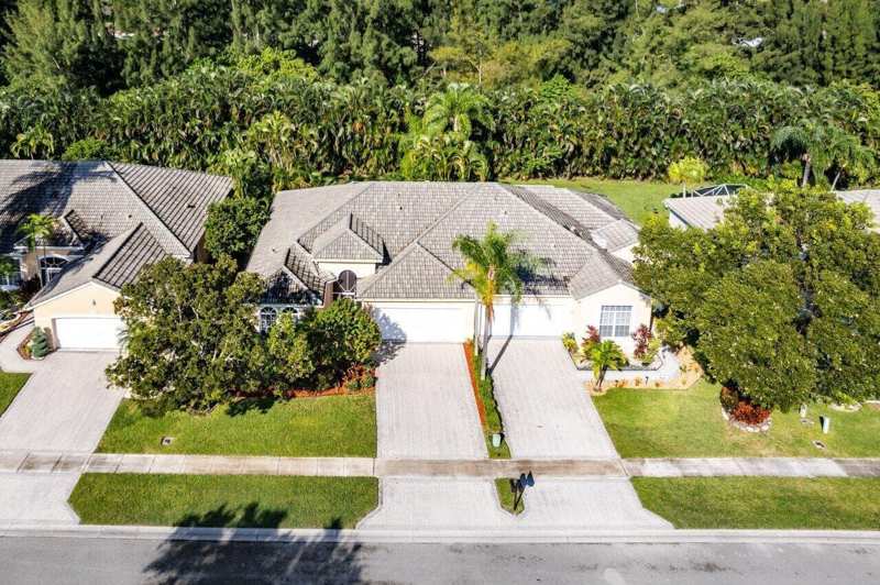 7940 Rockford Road, Boynton Beach FL 33472