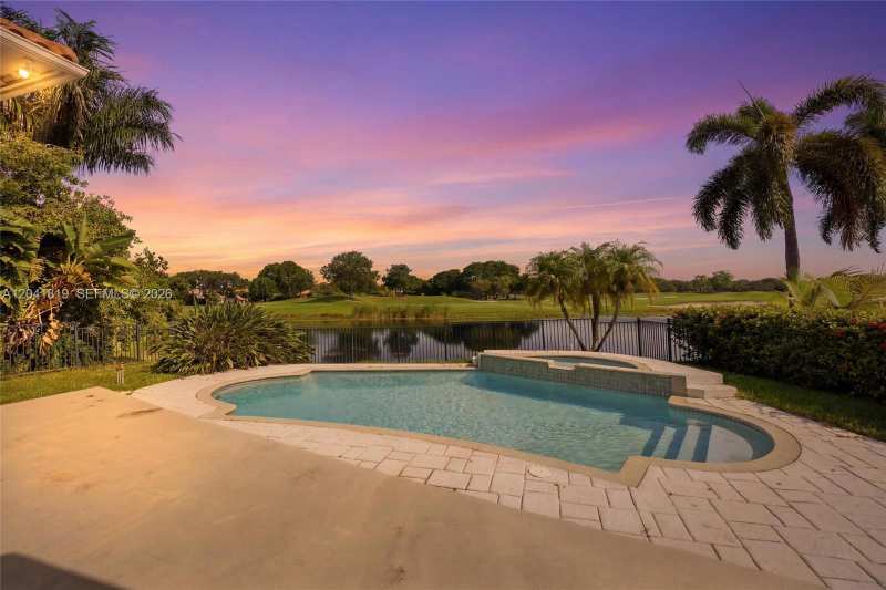 12388 Classic Dr, Coral Springs FL 33071