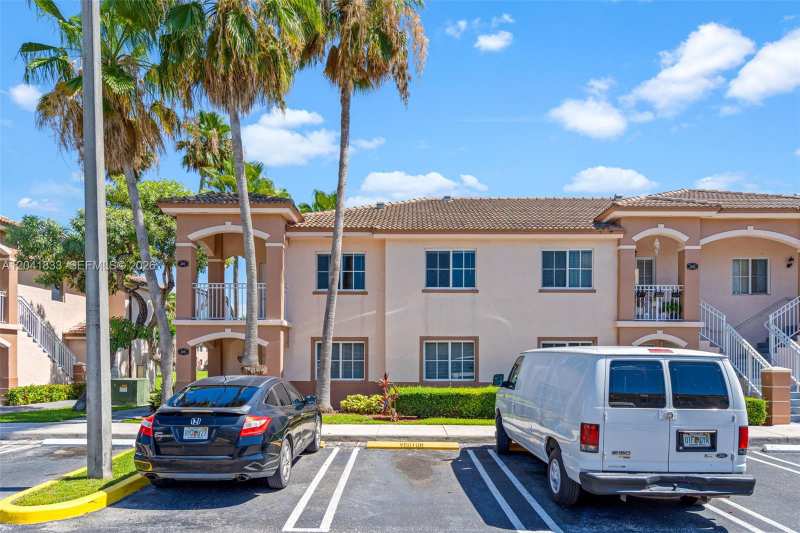 1261 SE 27th St # 201, Homestead FL 33035