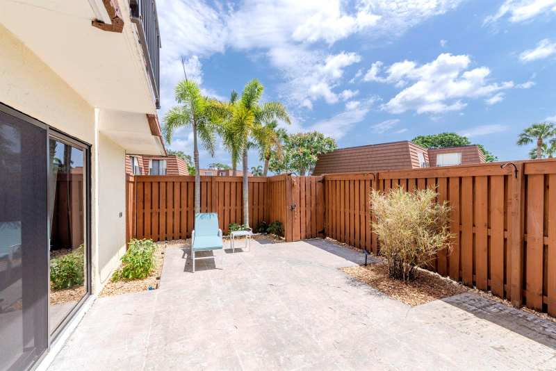 3900 County Line Road # 21a, Tequesta FL 33469