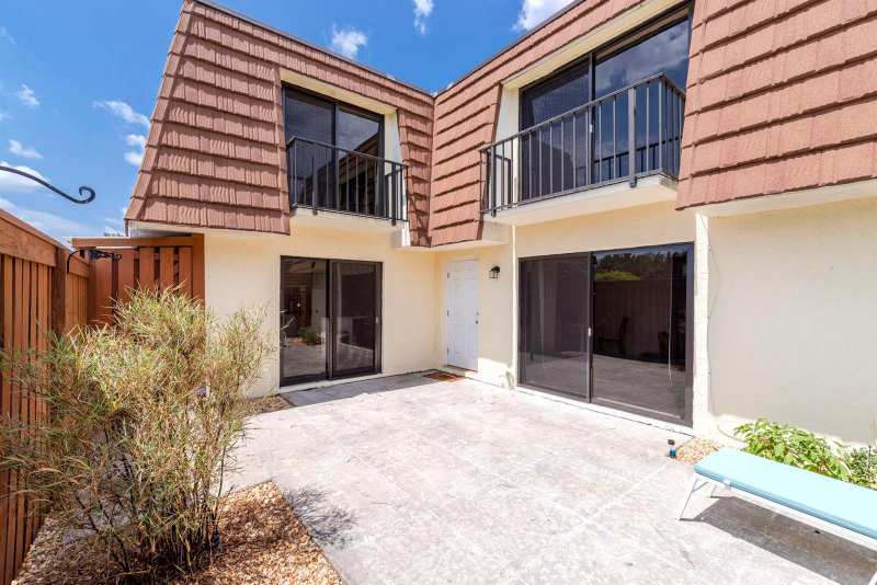 3900 County Line Road # 21a, Tequesta FL 33469