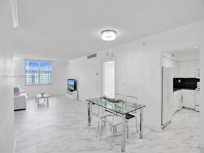 2501 S Ocean Dr, Hollywood FL 33019