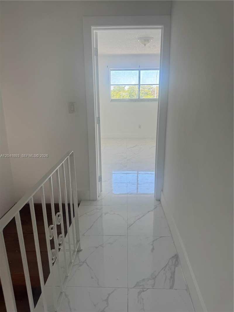 1551 W Okeechobee Rd # 19, Hialeah FL 33010
