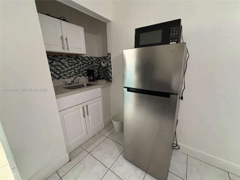 1843 Dewey St # 118, Hollywood FL 33020