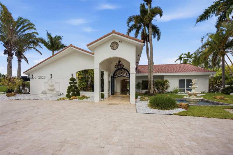 16170 Saddle Ln, Weston FL 33326