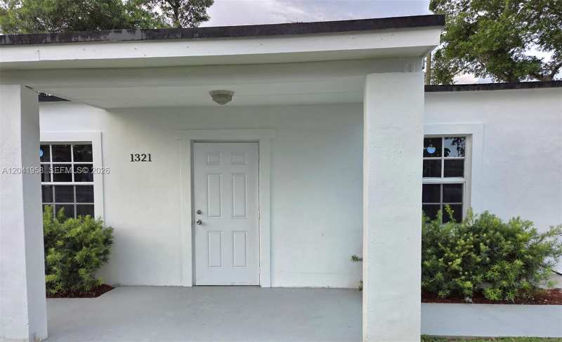 1321 NW 82nd St, Miami FL 33147