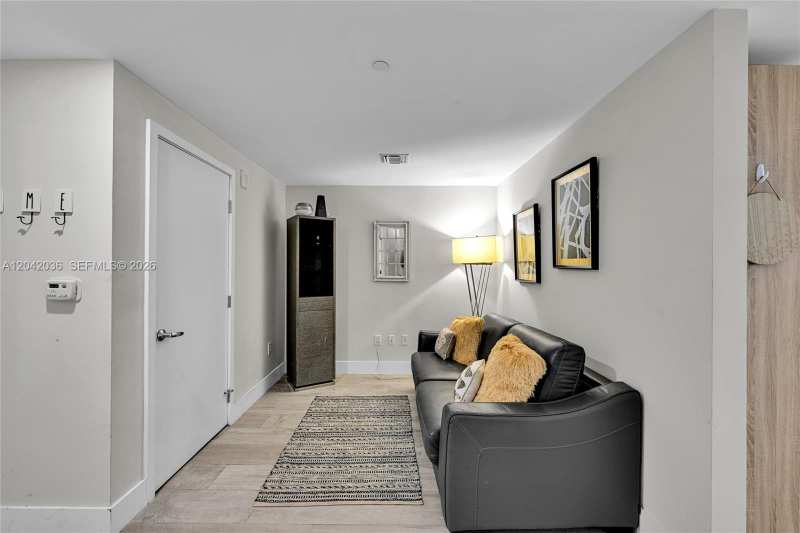 16385 Biscayne Blvd # 1020, North Miami Beach FL 33160