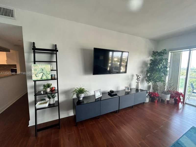 2451 Brickell Ave # 20M, Miami FL 33129
