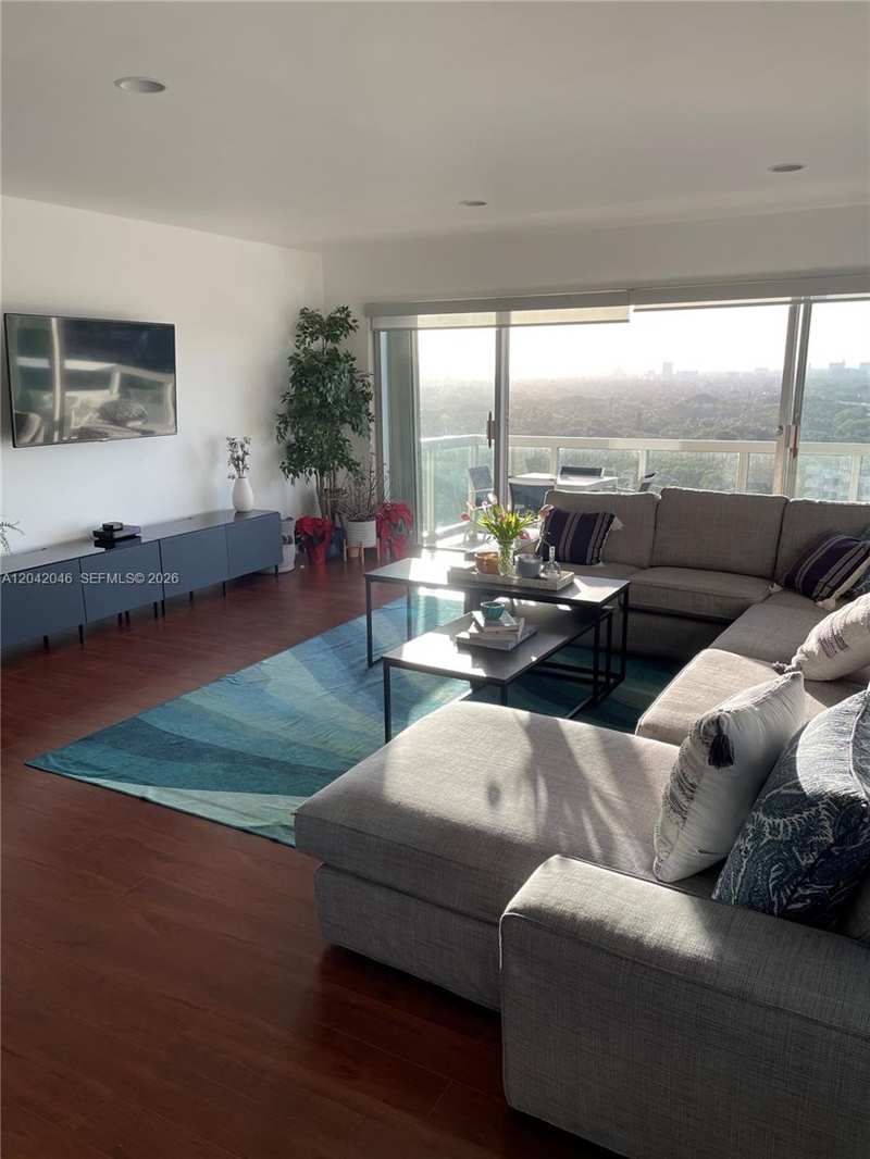 2451 Brickell Ave # 20M, Miami FL 33129