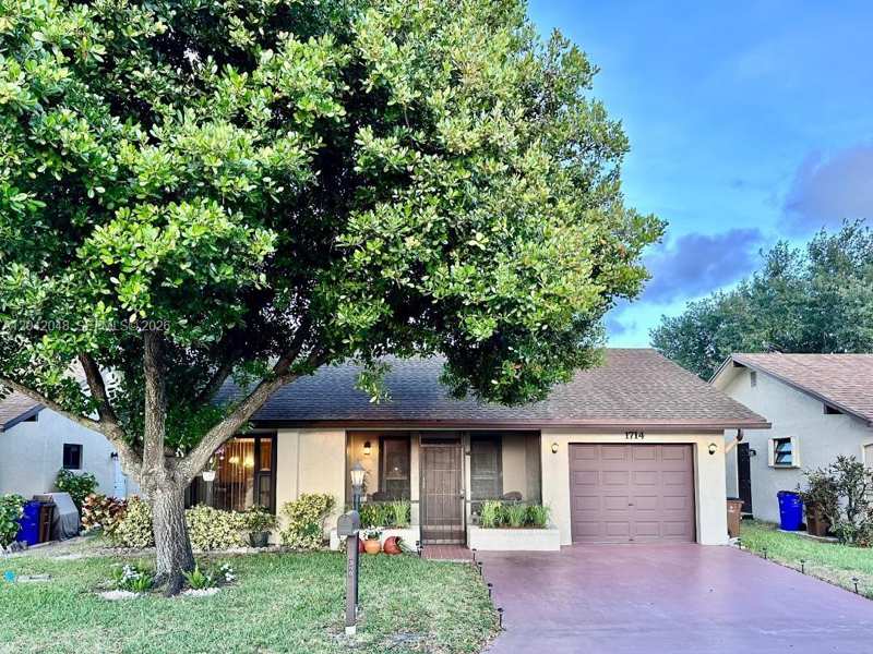 1714 SW 20th Ter, Deerfield Beach FL 33442