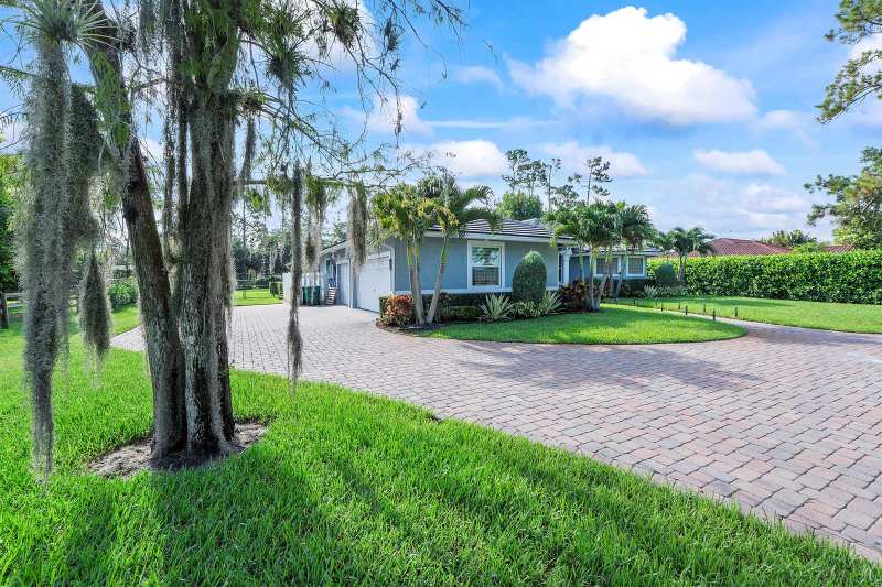 5730 NW 66th Way, Parkland FL 33067