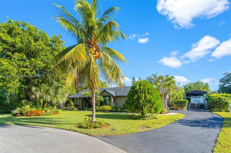 15031 SW 154th Ter, Miami FL 33187