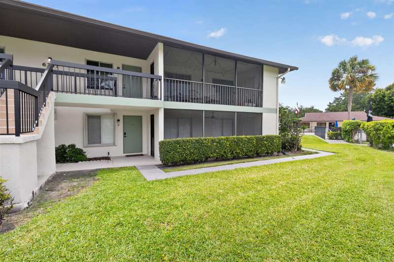 6341 Chasewood Drive # D, Jupiter FL 33458