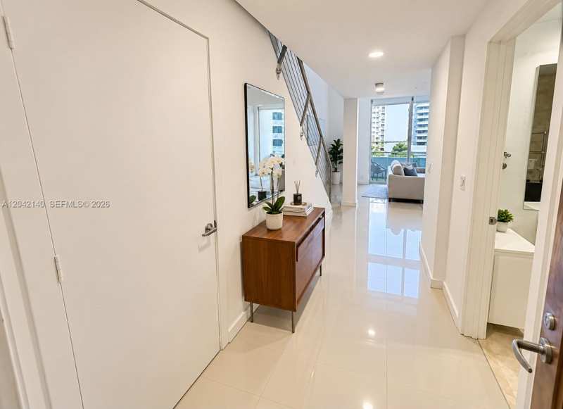 1050 Brickell Ave # 416, Miami FL 33131