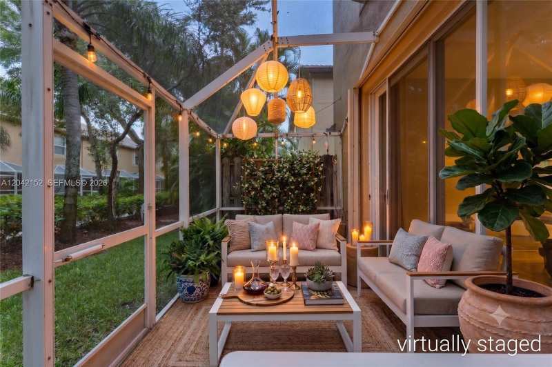 1552 Barcelona Way # 19, Weston FL 33327