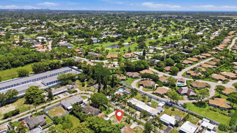 000 Morrison Avenue, FL 33463