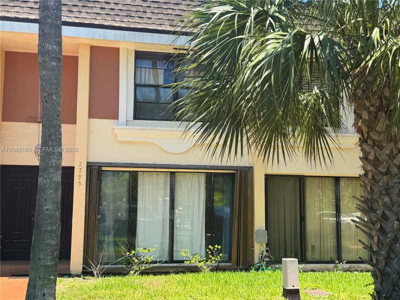 2795 NE 164th St # 6, North Miami Beach FL 33160
