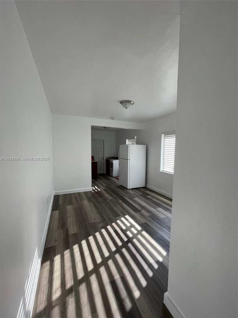 430 SW 6th Ave # 8, Miami FL 33130