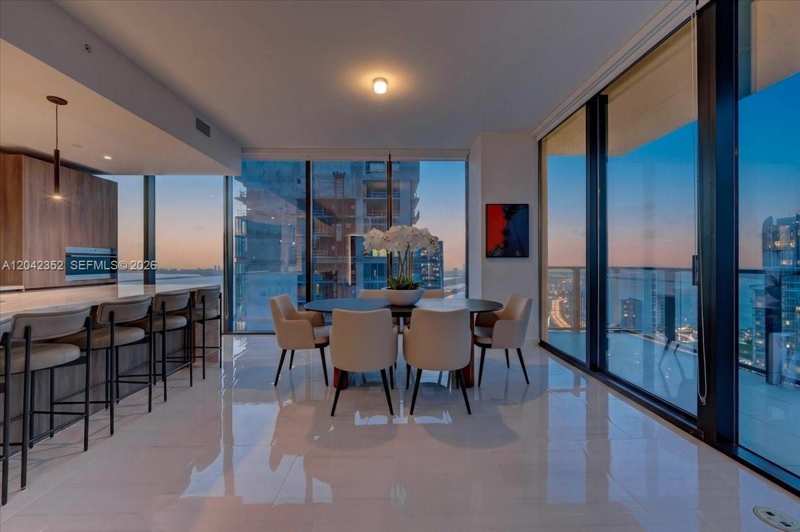 20 NE 11th St # 6003, Miami FL 33132