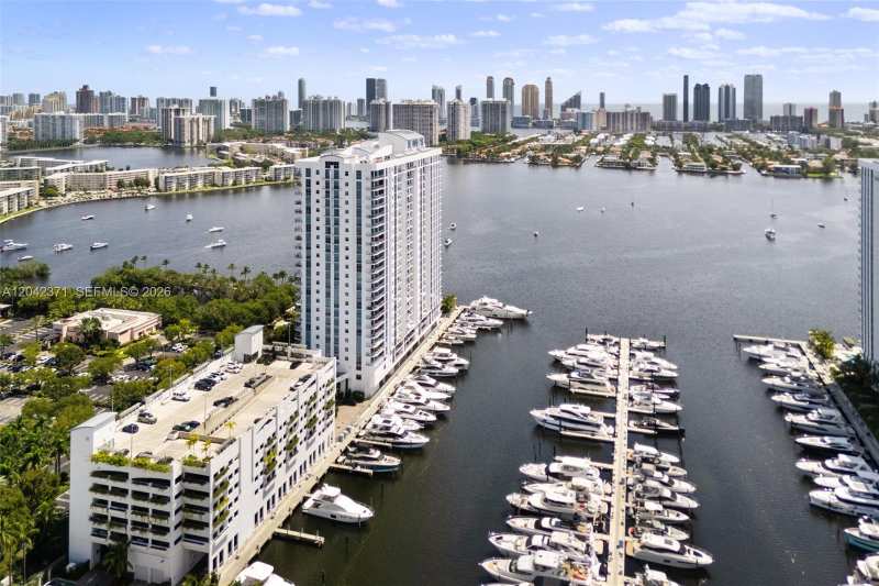 17301 Biscayne Blvd # 1704, North Miami Beach FL 33160