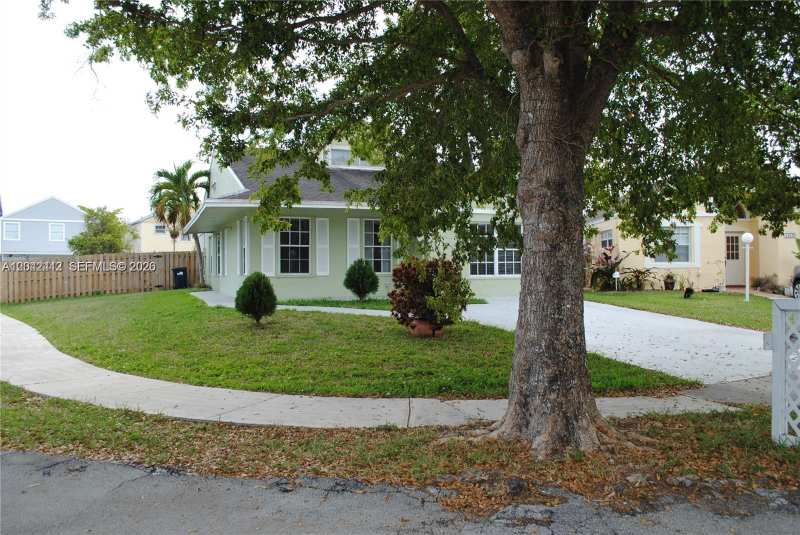 14636 SW 127th Ct, Miami FL 33186