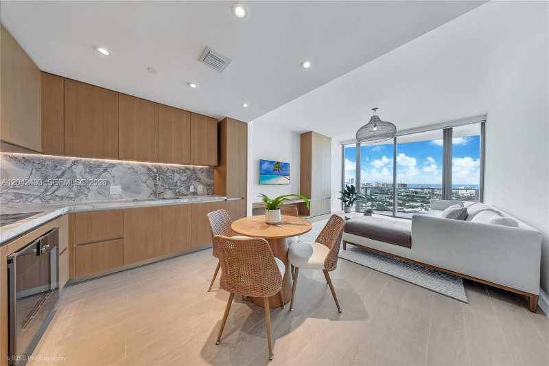 500 Alton Rd # 1906, Miami Beach FL 33139