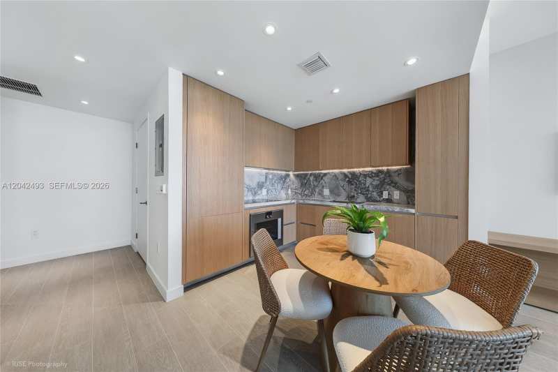 500 Alton Rd # 1906, Miami Beach FL 33139