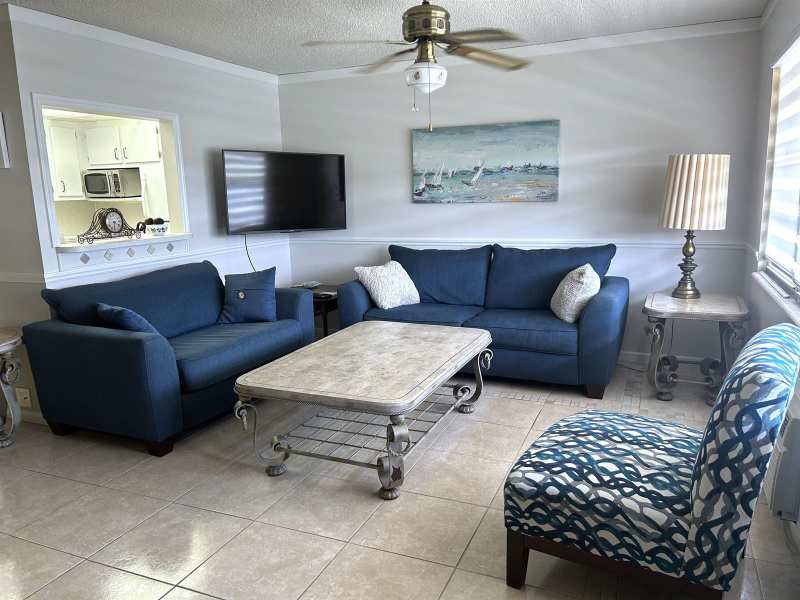 335 Farnham P, Deerfield Beach FL 33442