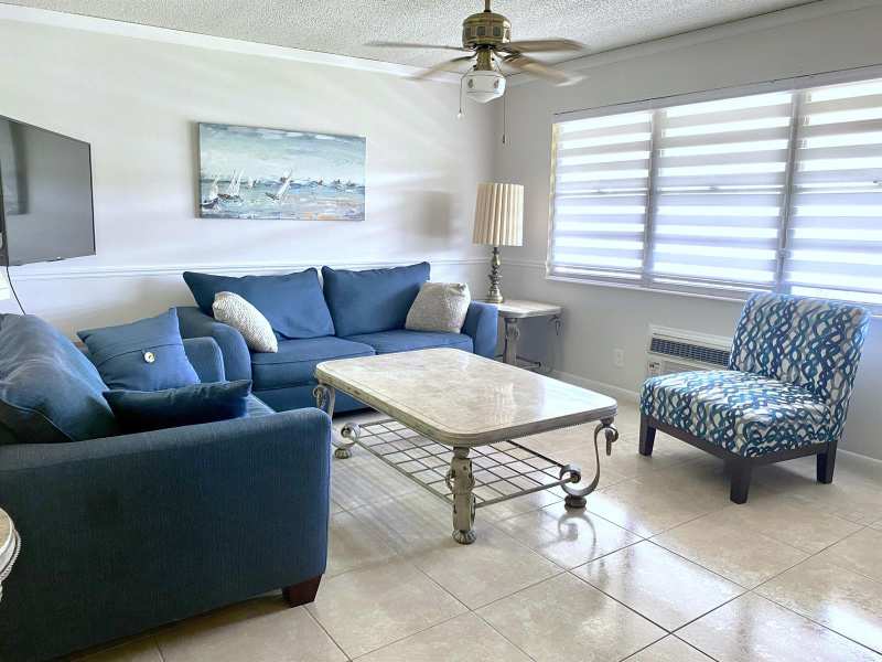 335 Farnham P, Deerfield Beach FL 33442