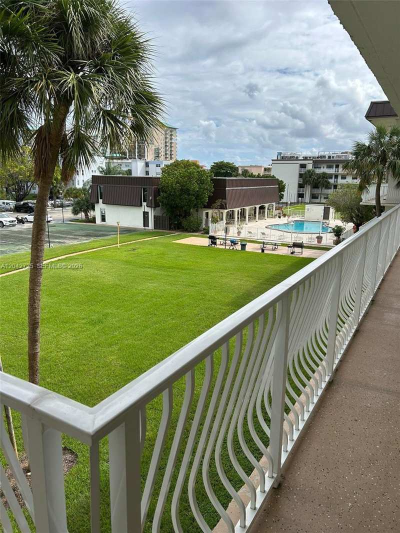 500 NE 2nd St # 310, Dania Beach FL 33004