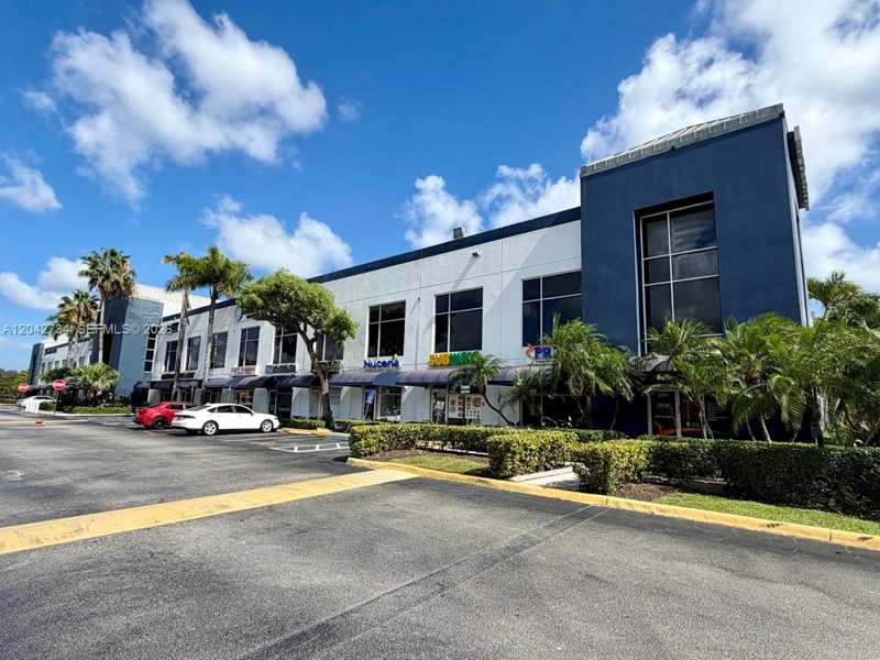 7500 NW 25th St # 107, Miami FL 33122
