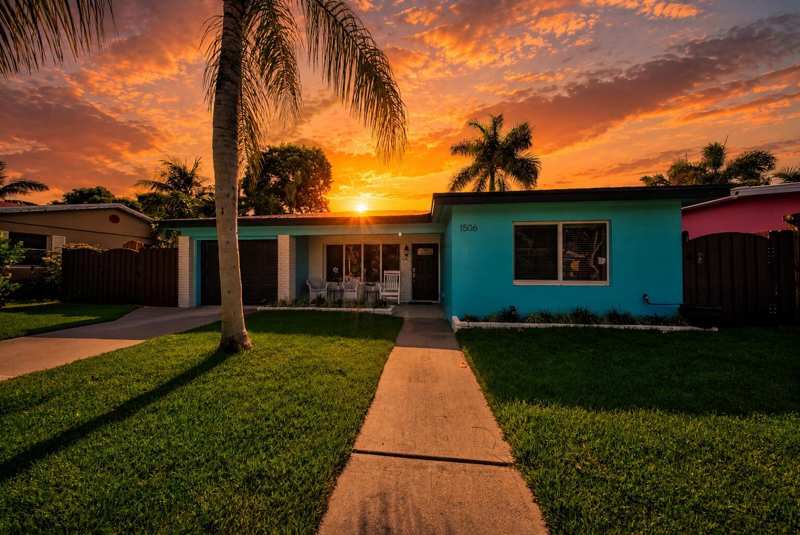 1506 N L Street, FL 33460