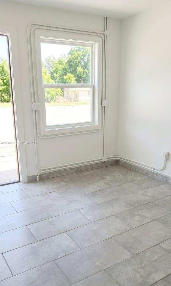 240 SW 6th St # 1, Belle Glade FL 33430