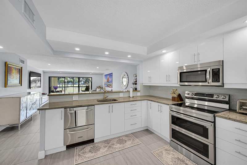 12870 Briarlake Drive # 201, Palm Beach Gardens FL 33418
