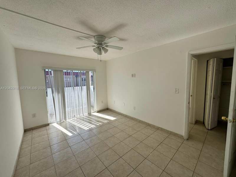 6675 W 4th Ave # 310, Hialeah FL 33012