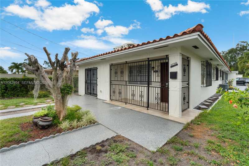 4296 NW 2nd Ter # 4296, Miami FL 33126