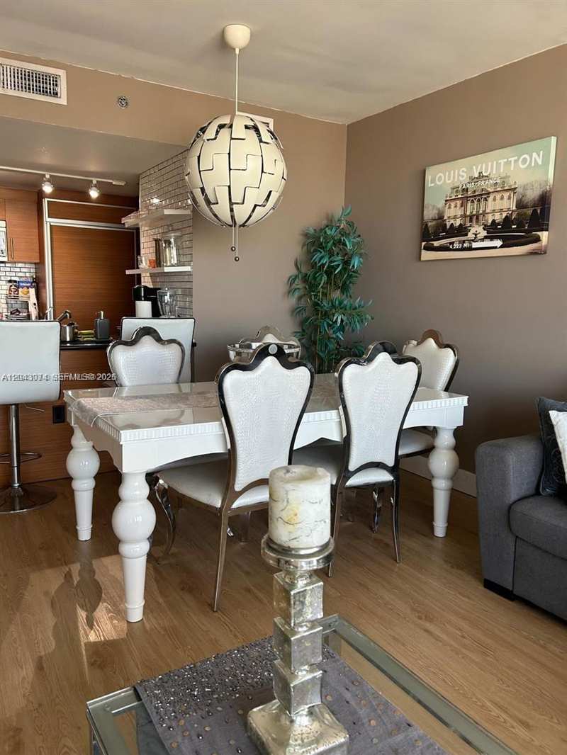 50 Biscayne Blvd # 4607, Miami FL 33132