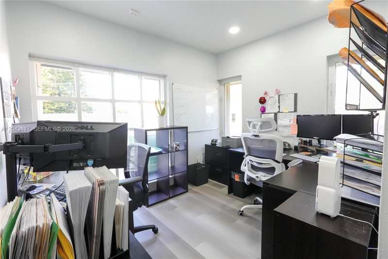 8125 SW 120th St, Pinecrest FL 33156