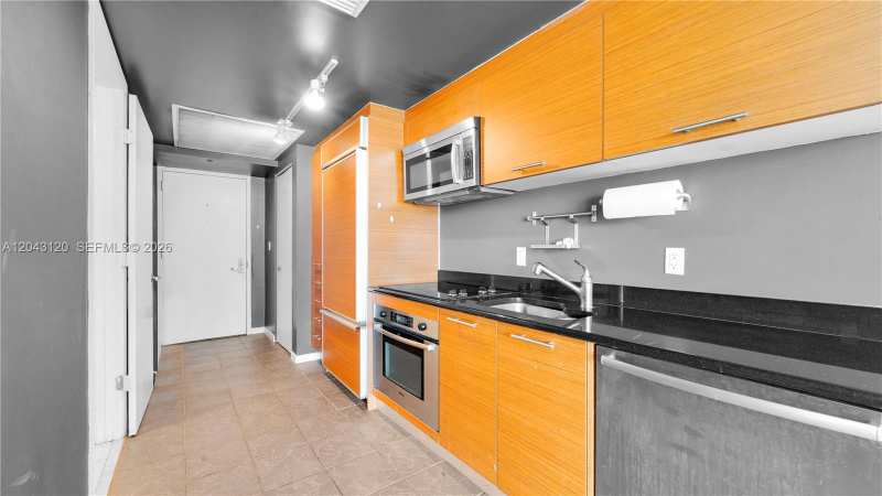 50 Biscayne Blvd # 4203, Miami FL 33132