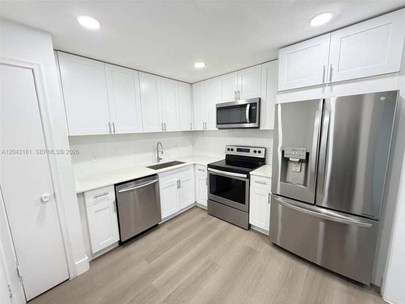 22605 SW 66th Ave # 403, Boca Raton FL 33428