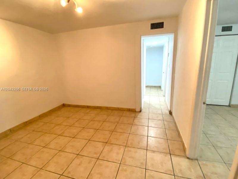 4307 SW 9th ST # 4307, Miami FL 33134