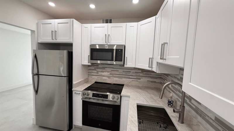 6505 Winfield Boulevard, Margate FL 33063