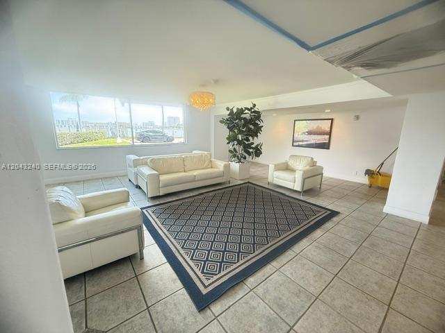 2821 N Miami Beach Blvd # 2C, North Miami Beach FL 33160