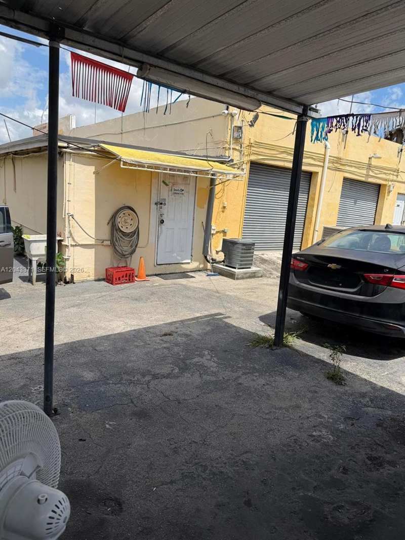 3445 NW 27th Ave, Miami FL 33142