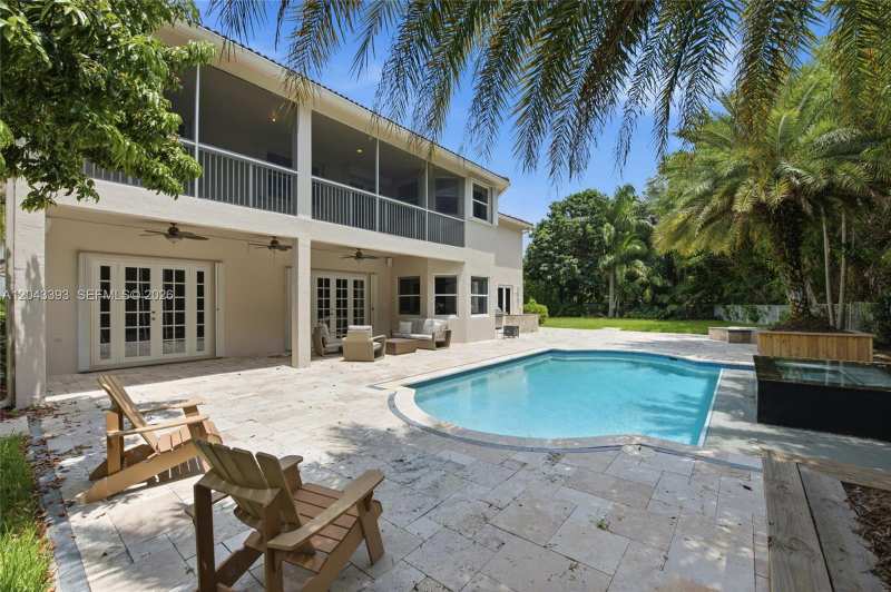 1585 Victoria Isle Way, Weston FL 33327