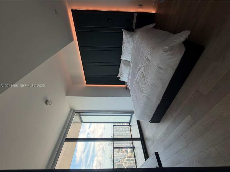 20 NE 11th St # 5103, Miami FL 33132