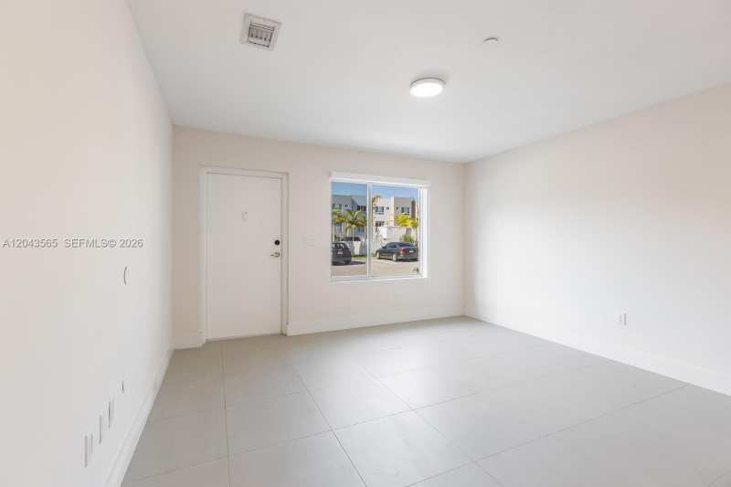 2505 NE 193rd St # 4108, Miami FL 33180