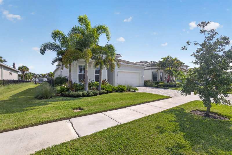 12525 Triumph Lane, Palm Beach Gardens FL 33412