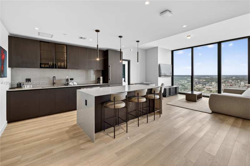 20 NE 11th # 4702, Miami FL 33132